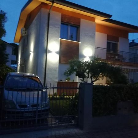 Appartement Cepele House à Lignano Sabbiadoro Extérieur photo